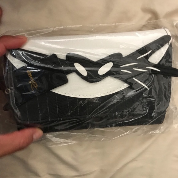 Jack Skellington Woman’s Bat Bowtie Wallet from Boxlunch - Picture 1 of 3